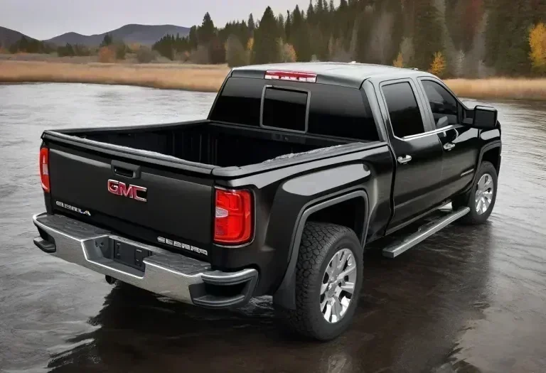 A Leaky Window Cost a GMC Sierra Owner $1,000, Now He’s Suing GM