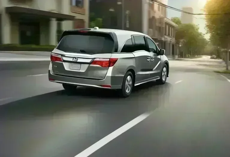Honda Recalls 325K Odyssey Minivans Due to Rearview Camera Issue