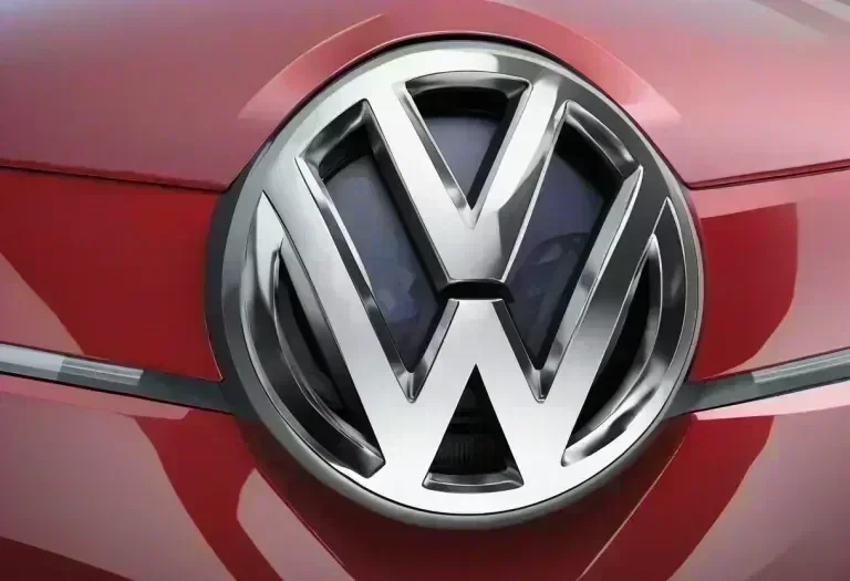Volkswagen Group Weighs 140,000 Job Cuts Amid Cost Disadvantage
